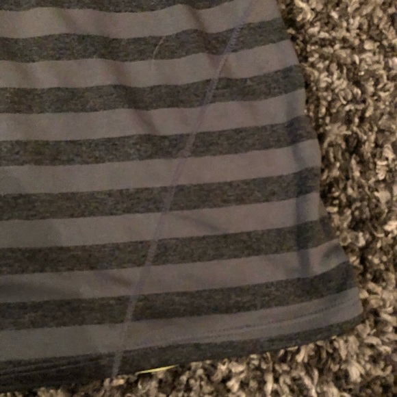 CHAMPION ladies t-shirt. EUC - Picture 4 of 6